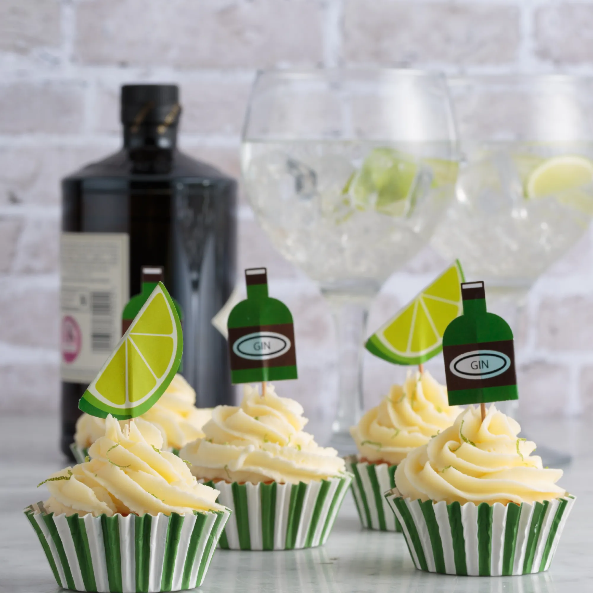 Cupcake Cases & Toppers>Mason Cash 48 Gin & Tonic Cupcake Case & Toppers