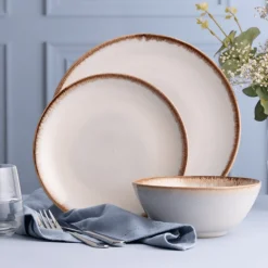 Plates><noscript><img width=