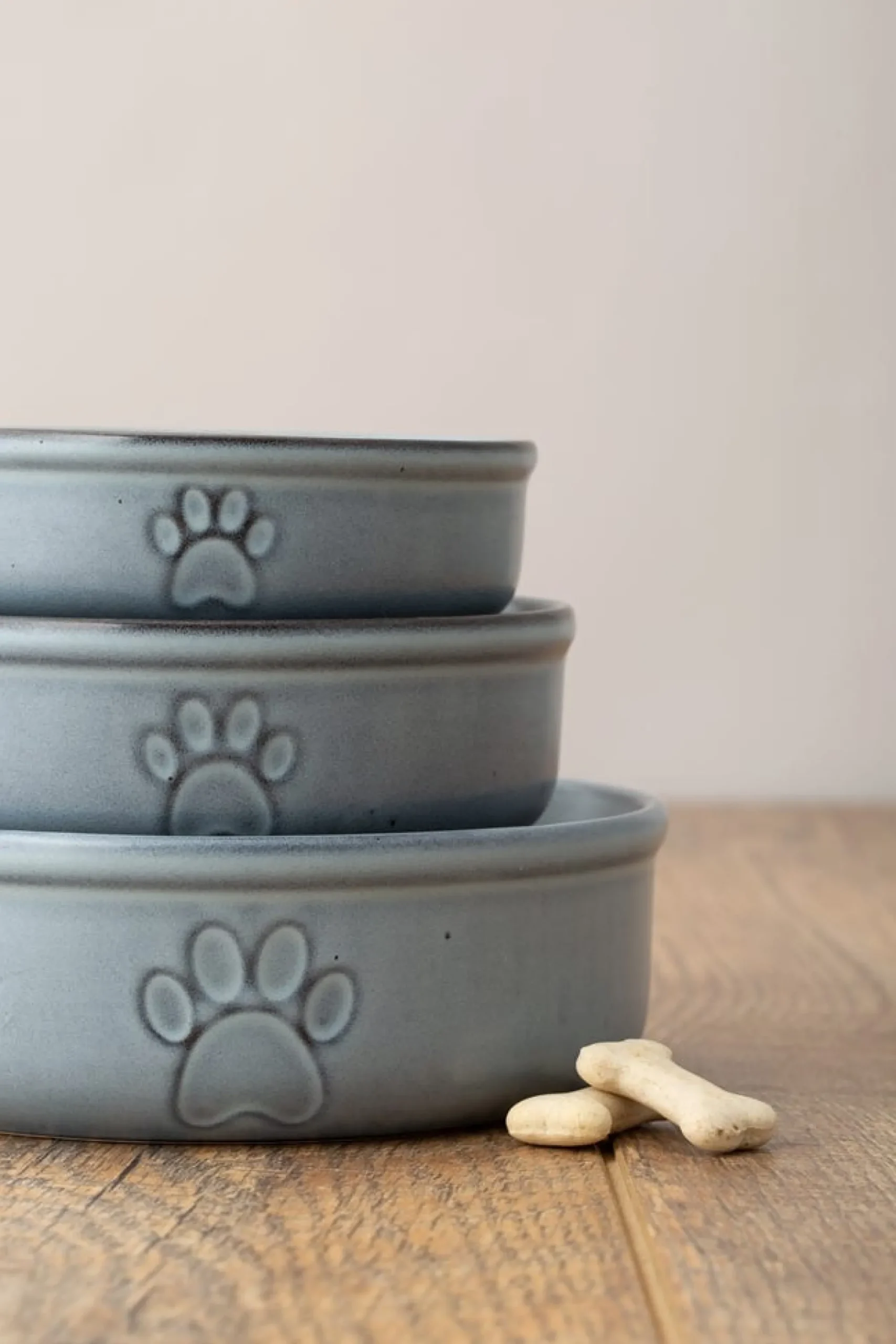 Decorated Pet Bowls|Dog Bowls>Mason Cash Reactive Paw 18x6cm Bowl