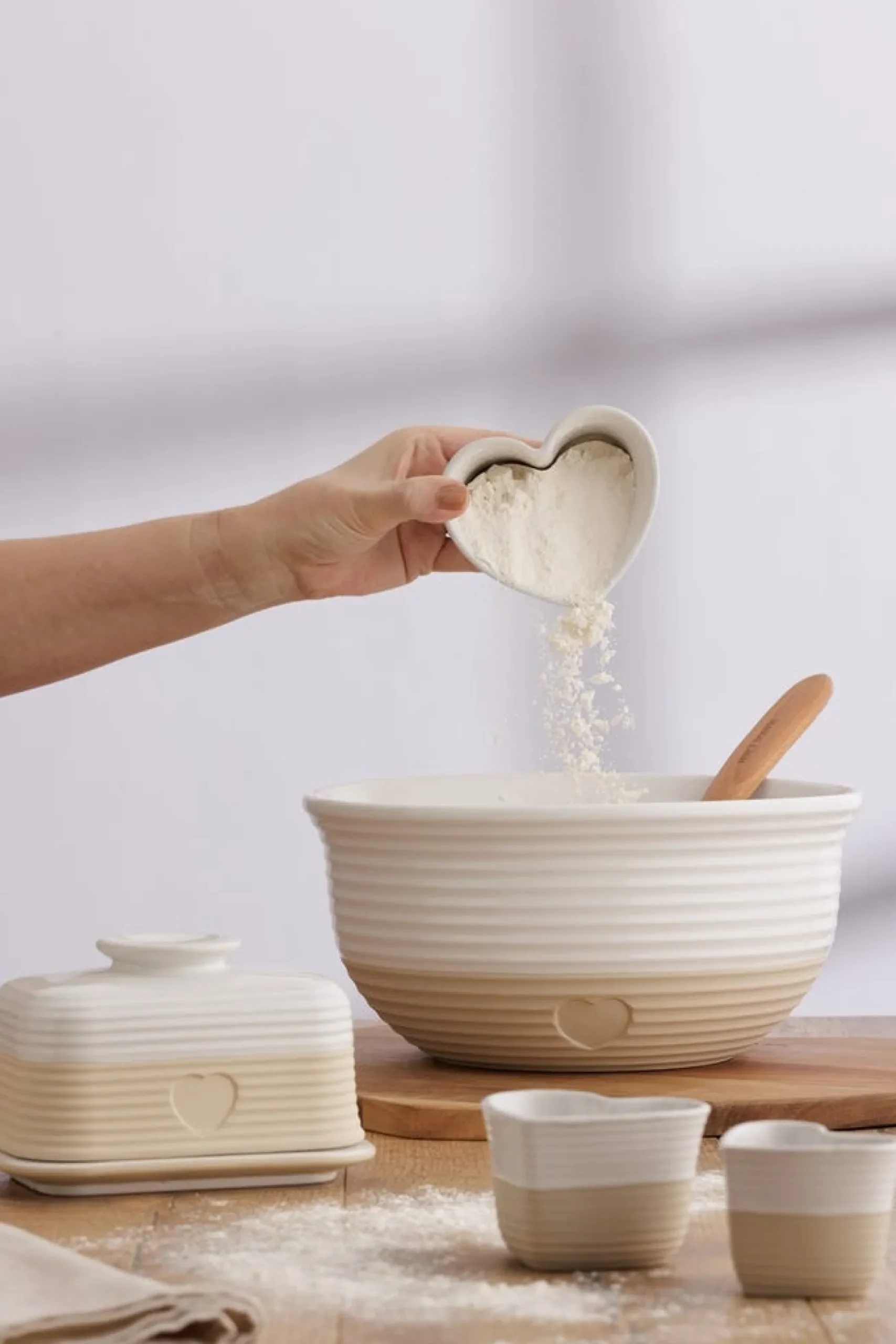 Oval & Pie Dishes>Mason Cash Rustic Charm Bowl 26cm